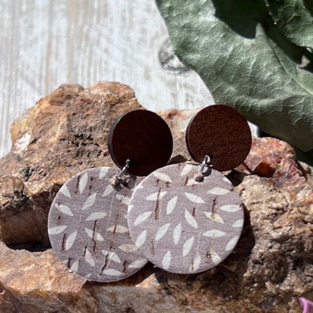 circle ashy taupe mum print stud earrings with wood
