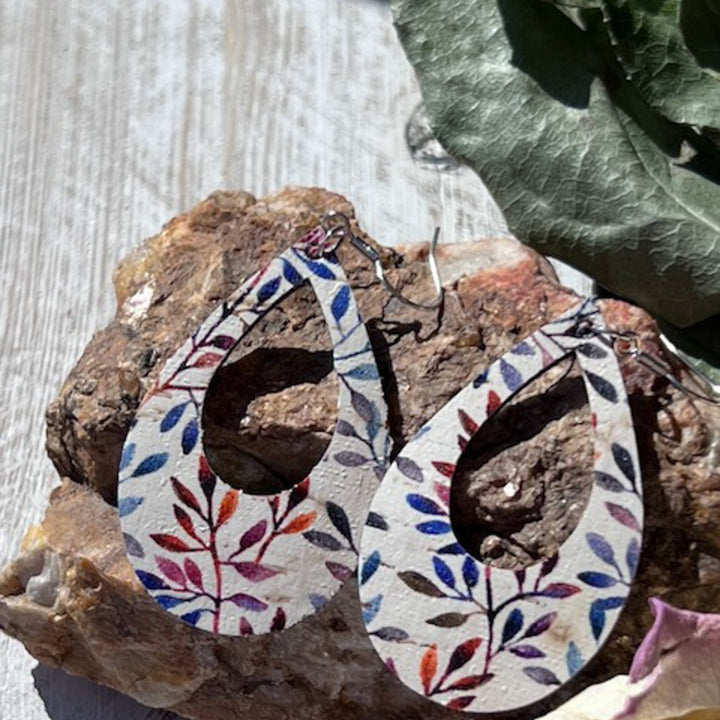 Lightweight earrings-Boxwood-colorful-dangle on Trumm & Co