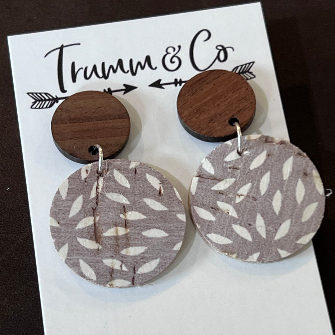 small circle ashy taupe with wood stud earring